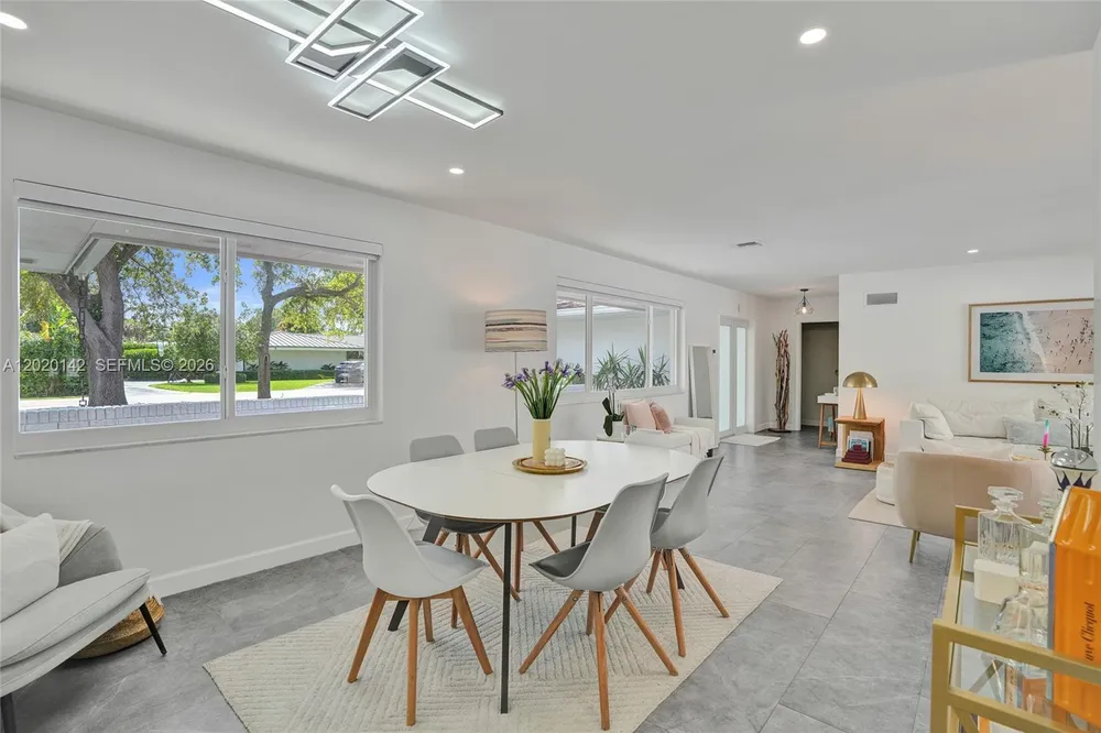 13820 SW 73rd Ave, Palmetto Bay, FL 33158