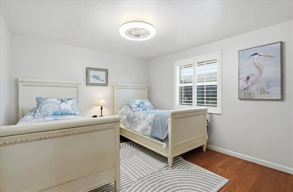 1129 Riviera St, Venice, FL 34285