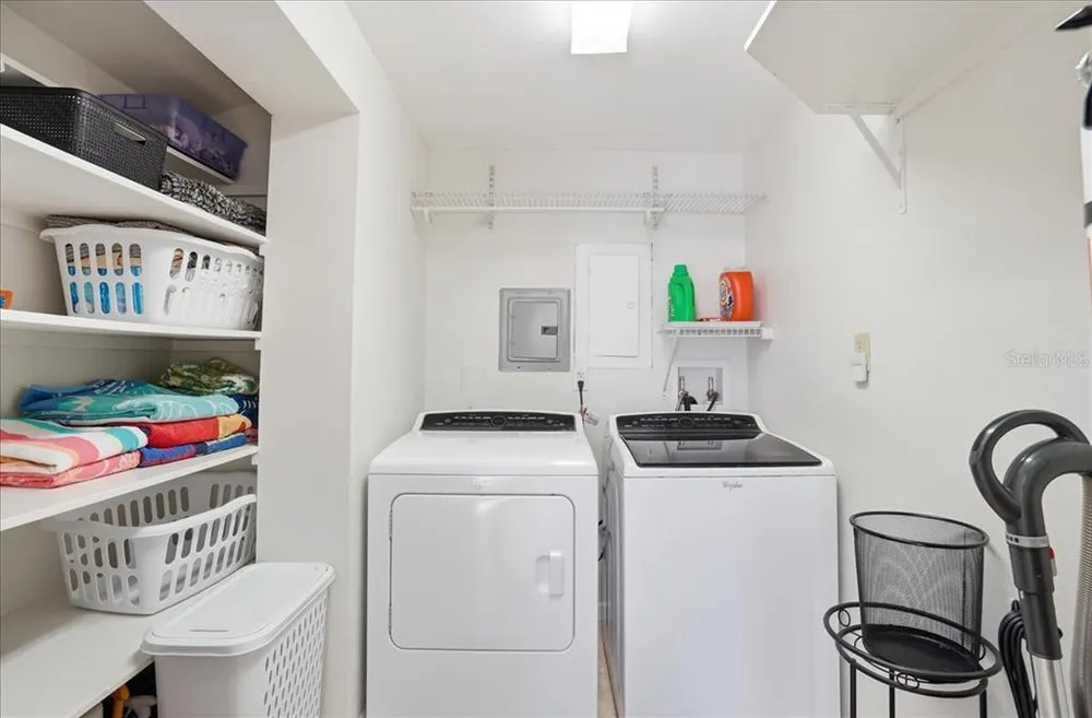 1129 Riviera St, Venice, FL 34285