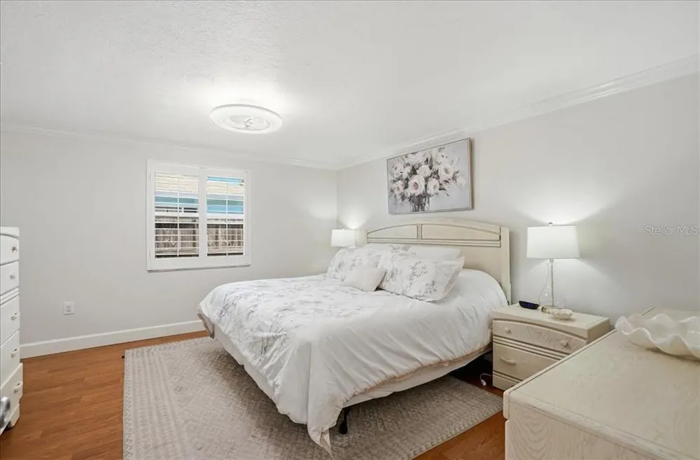 1129 Riviera St, Venice, FL 34285