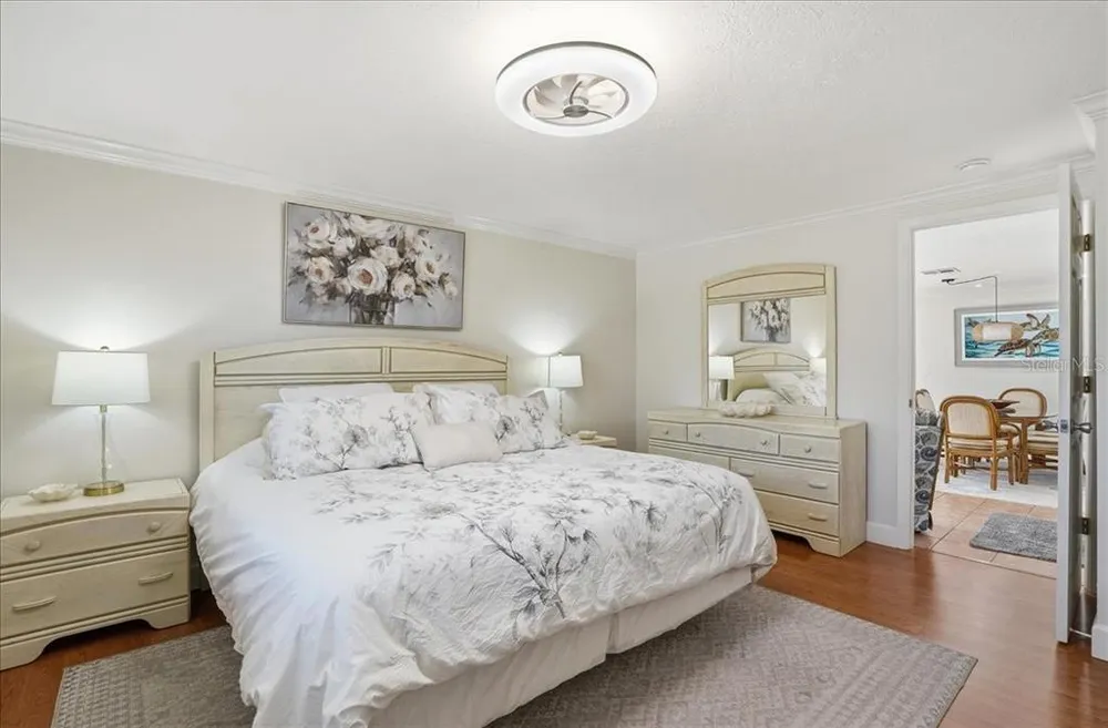 1129 Riviera St, Venice, FL 34285