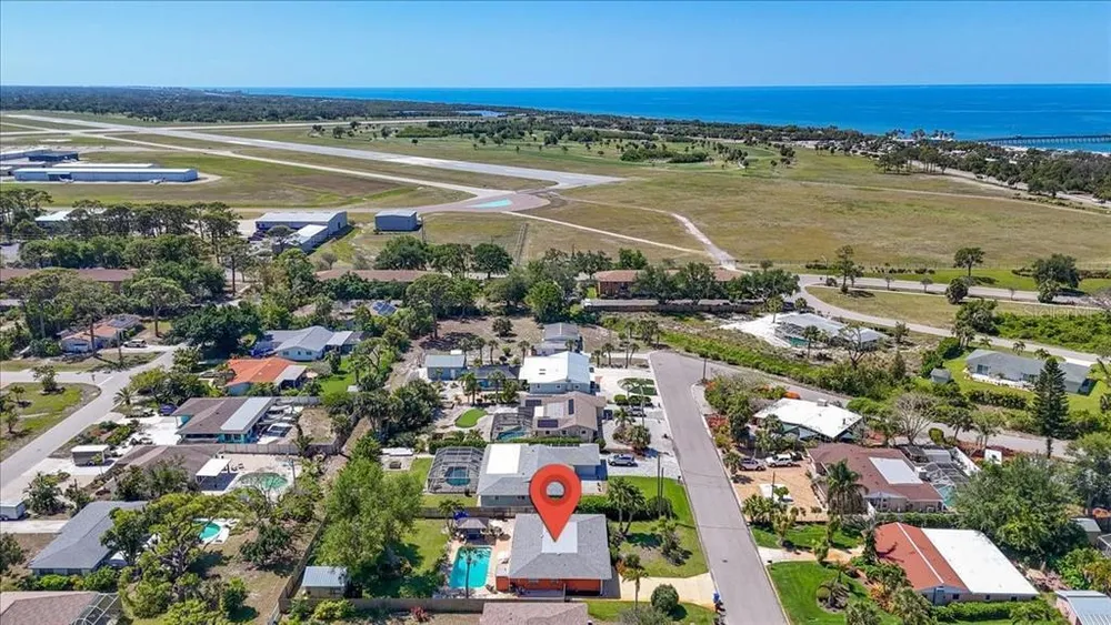 1129 Riviera St, Venice, FL 34285