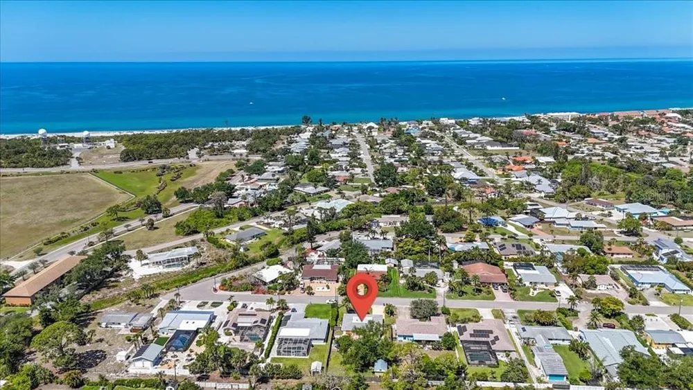 1129 Riviera St, Venice, FL 34285