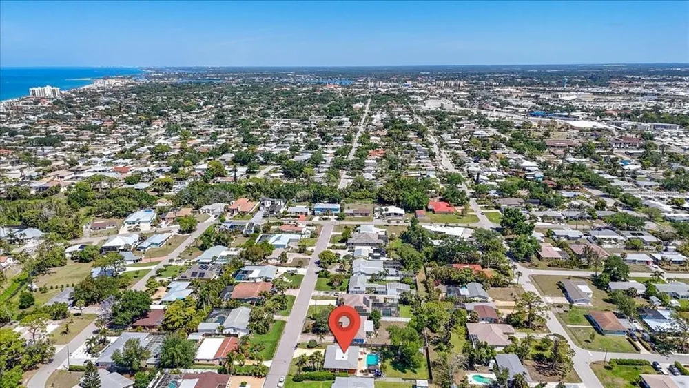1129 Riviera St, Venice, FL 34285
