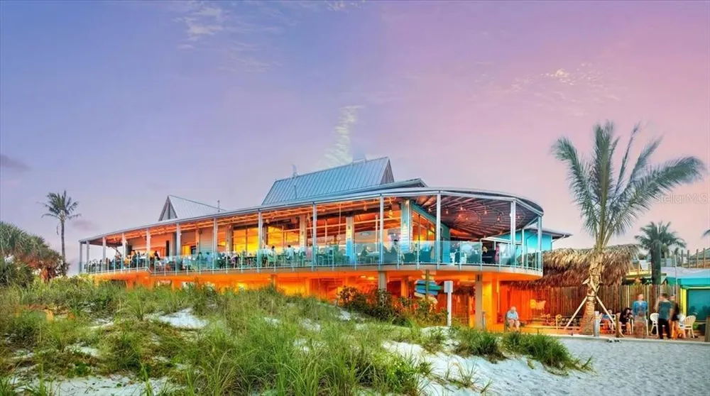 1129 Riviera St, Venice, FL 34285