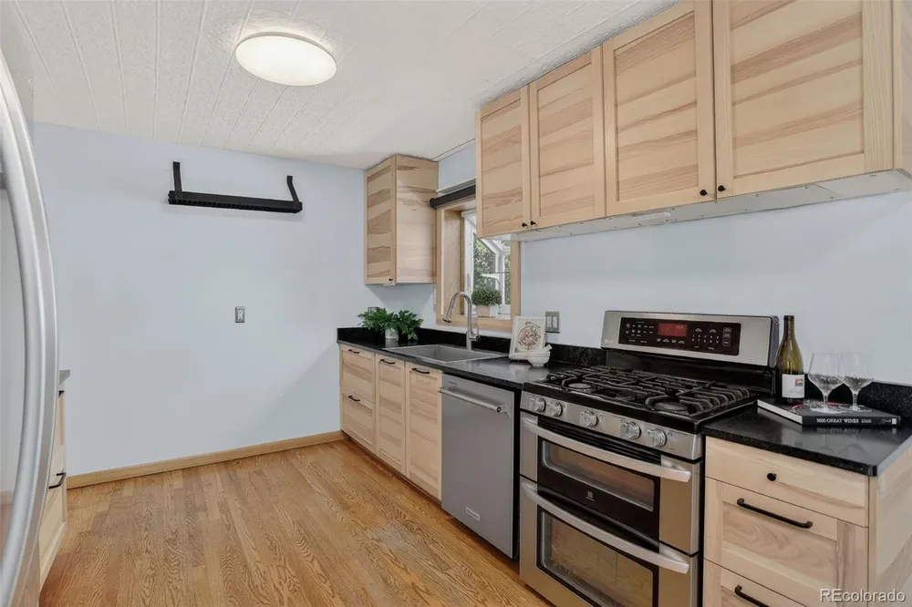 6199 Independence St, Arvada, CO 80004