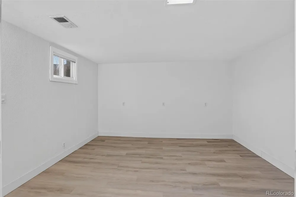 6199 Independence St, Arvada, CO 80004