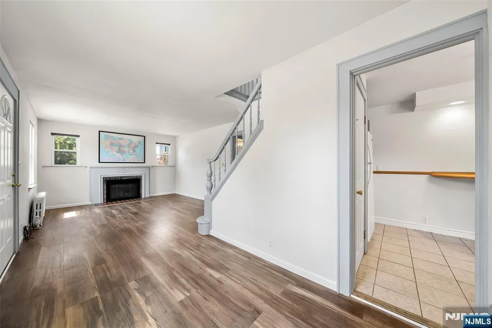3 Wolcott Rd, Dumont, NJ 07628
