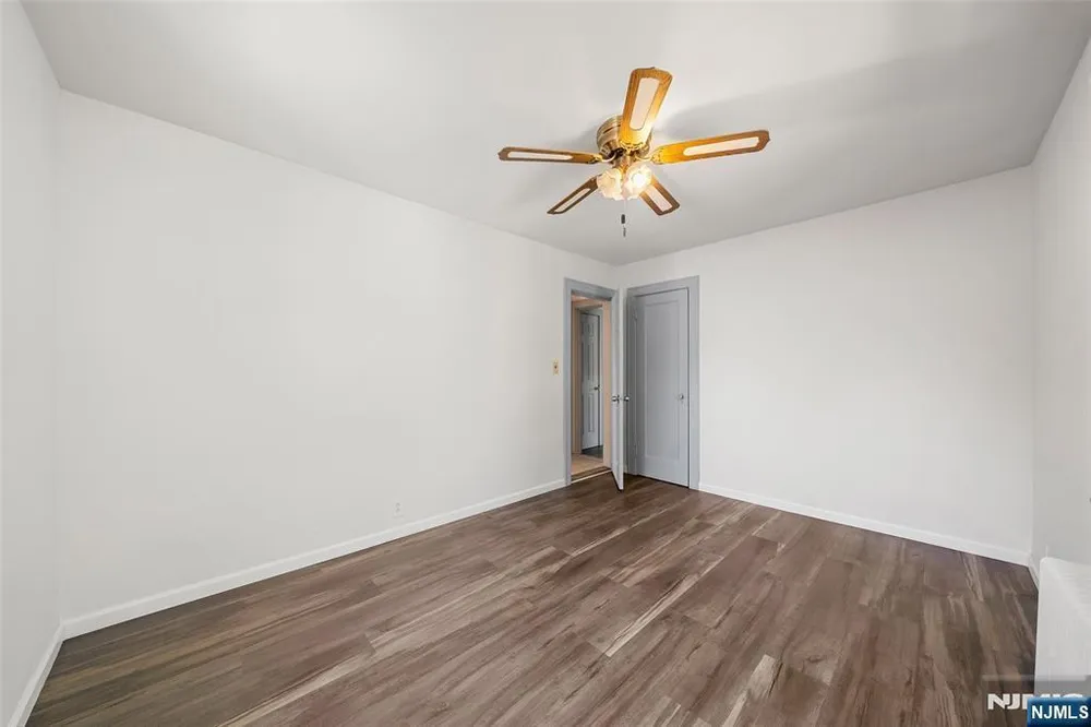 3 Wolcott Rd, Dumont, NJ 07628