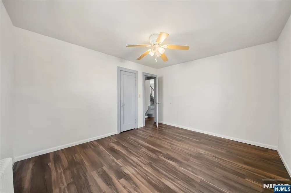 3 Wolcott Rd, Dumont, NJ 07628