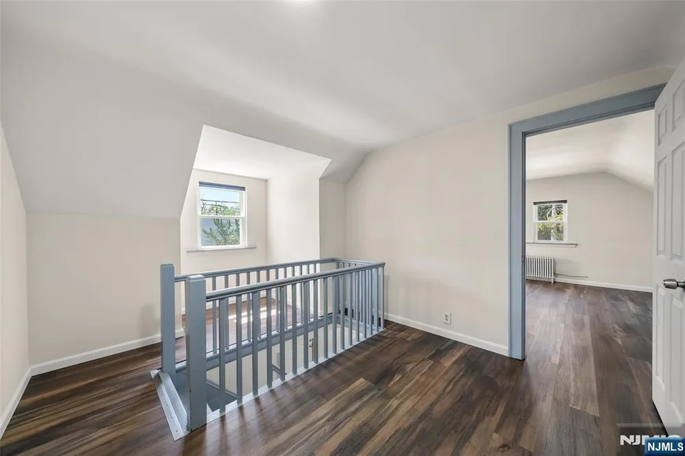 3 Wolcott Rd, Dumont, NJ 07628