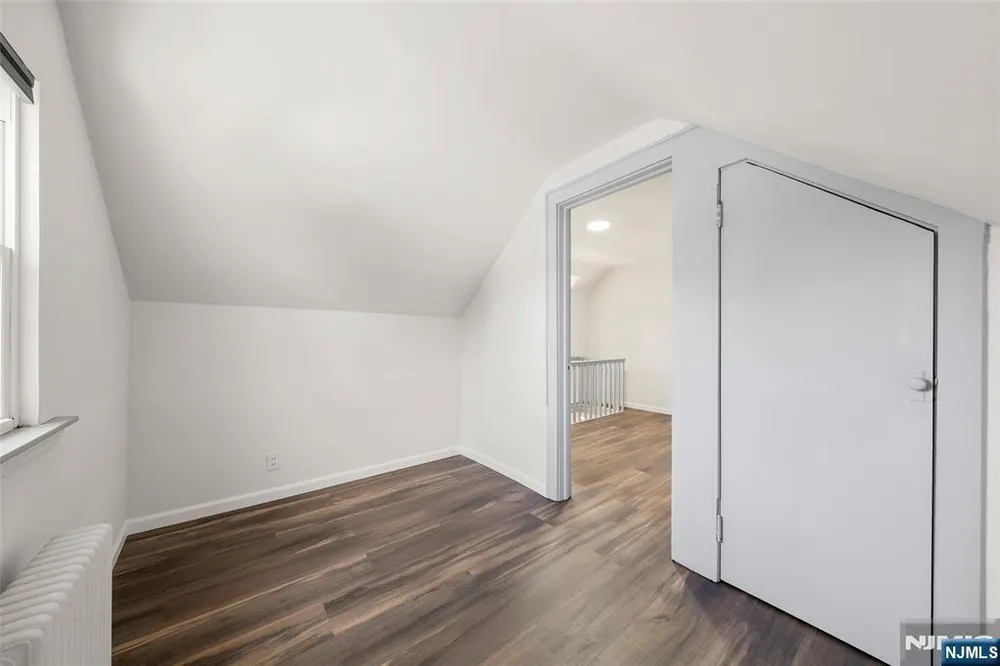 3 Wolcott Rd, Dumont, NJ 07628