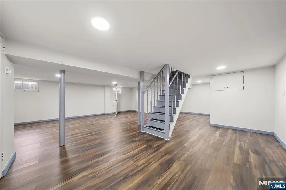 3 Wolcott Rd, Dumont, NJ 07628