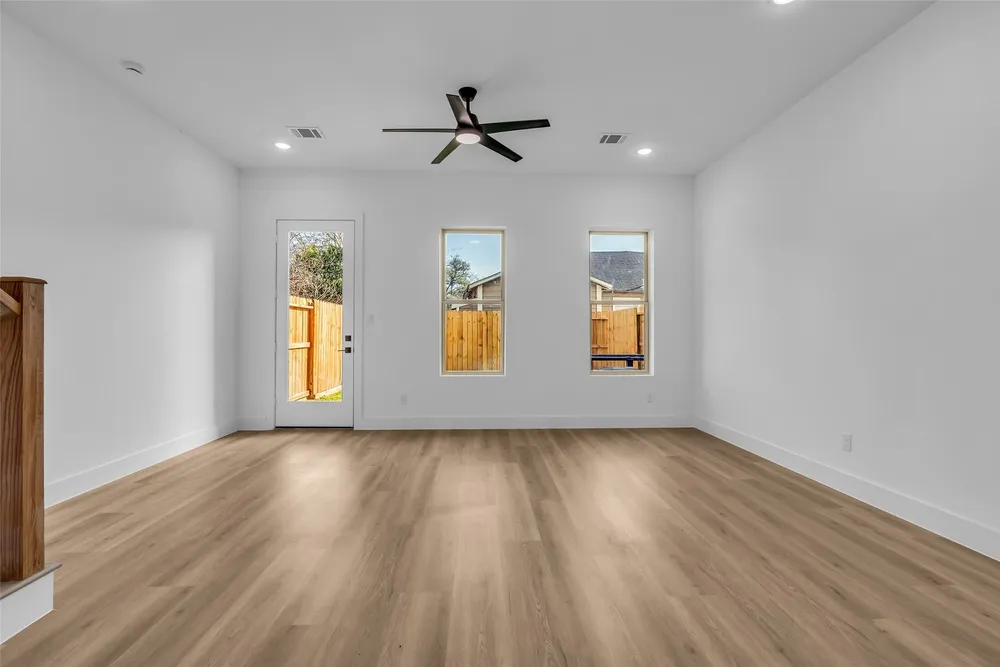 1504 Griffin St, Houston, TX 77009-1544