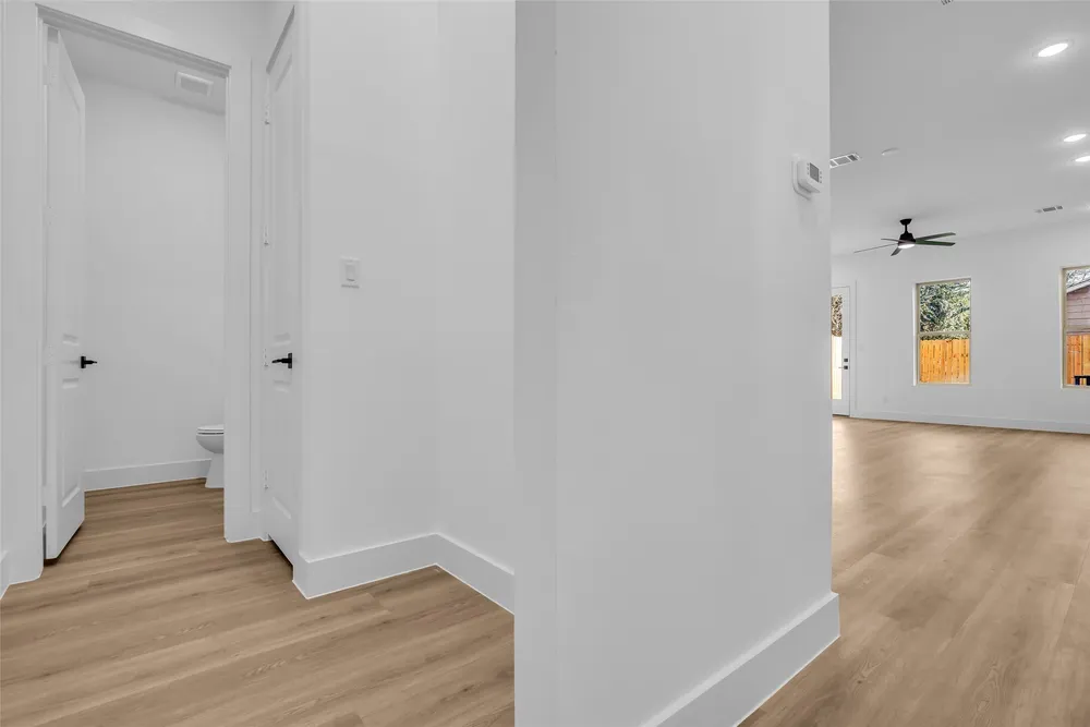 1504 Griffin St, Houston, TX 77009-1544