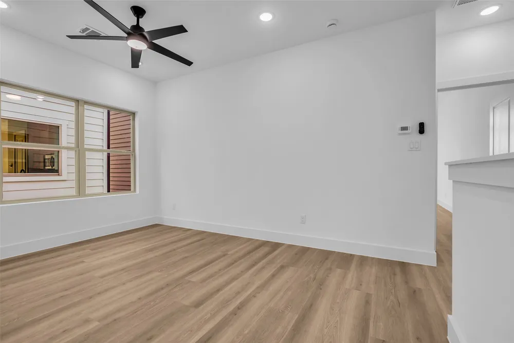 1504 Griffin St, Houston, TX 77009-1544