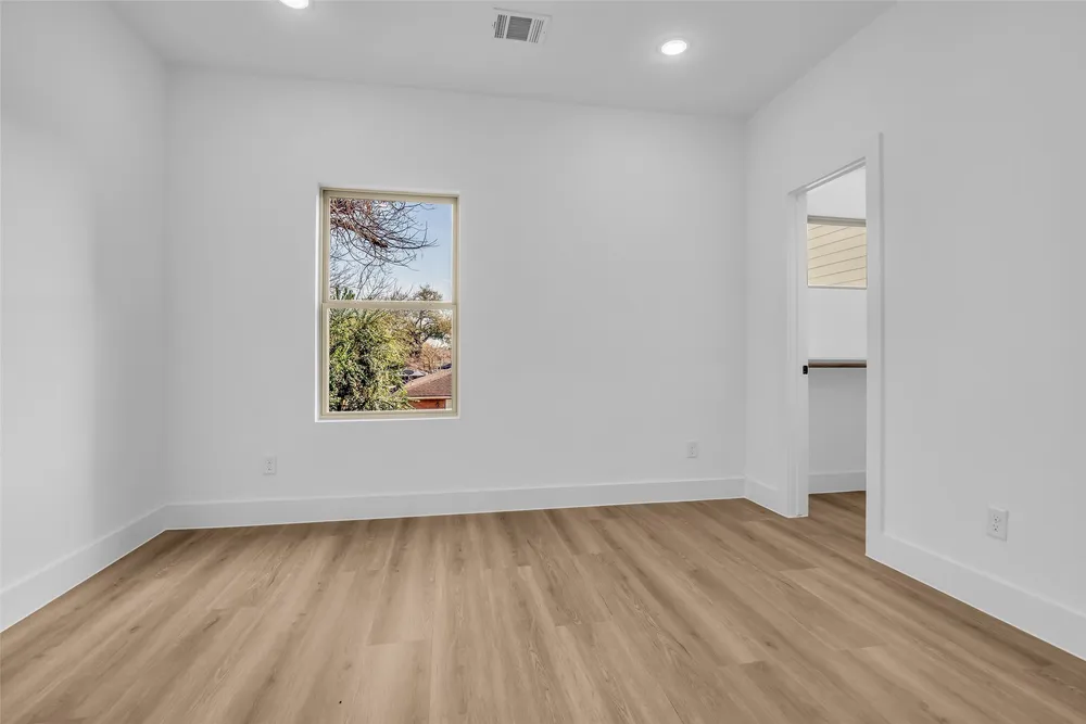 1504 Griffin St, Houston, TX 77009-1544