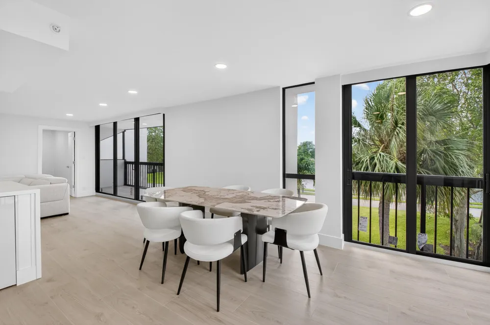 1732 Bridgewood Dr, Boca Raton, FL 33434