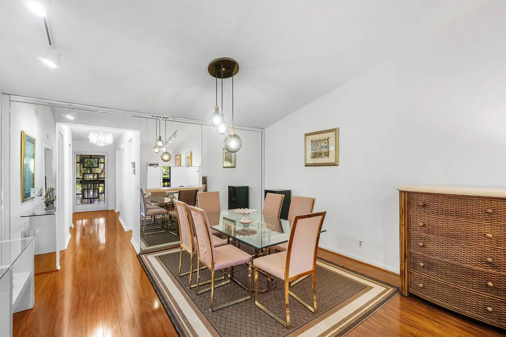 10137 Mangrove Dr, Boynton Beach, FL 33437