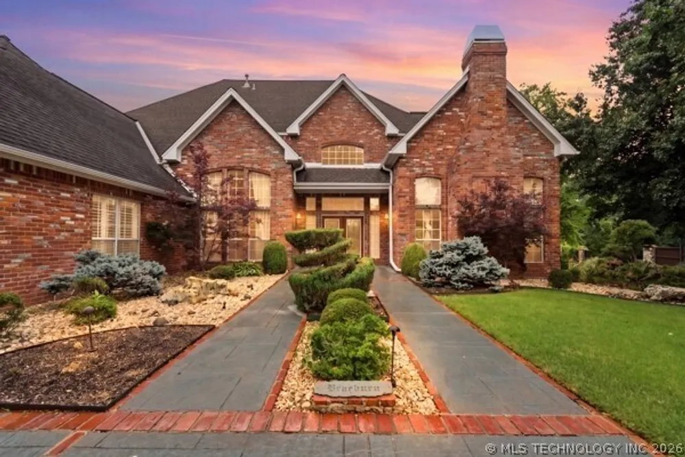 3603 S Orange Circle, Broken Arrow, OK 74011
