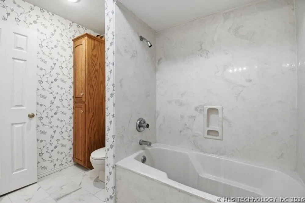 3603 S Orange Circle, Broken Arrow, OK 74011