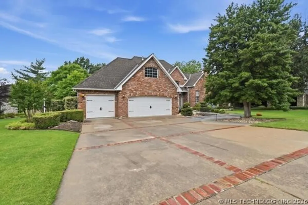 3603 S Orange Circle, Broken Arrow, OK 74011