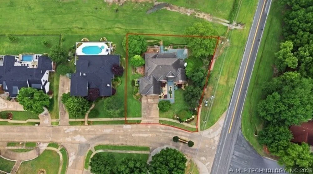 3603 S Orange Circle, Broken Arrow, OK 74011