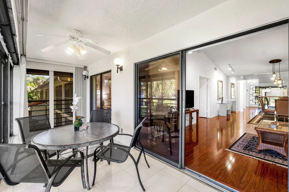 10137 Mangrove Dr, Boynton Beach, FL 33437