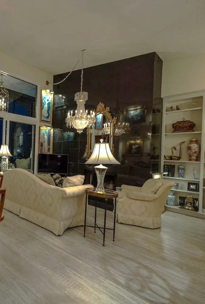 1235 Yale Pl, Minneapolis, MN 55403