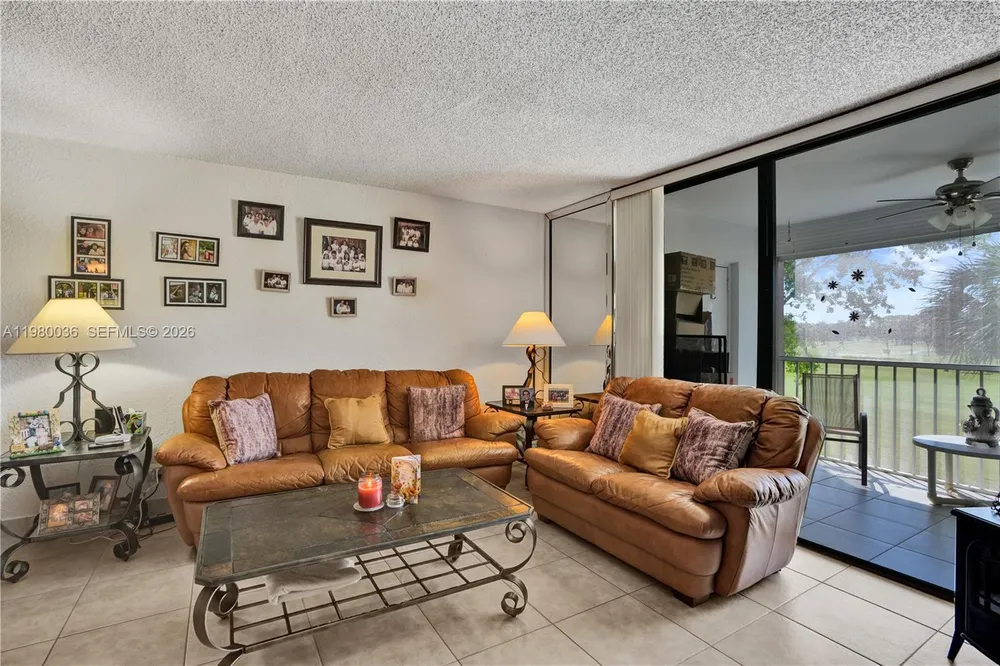 7400 NW 18th St, Margate, FL 33063