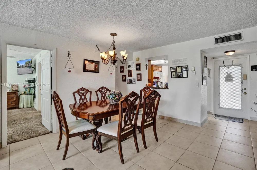 7400 NW 18th St, Margate, FL 33063