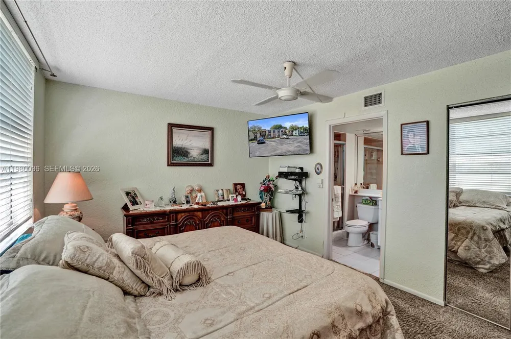 7400 NW 18th St, Margate, FL 33063