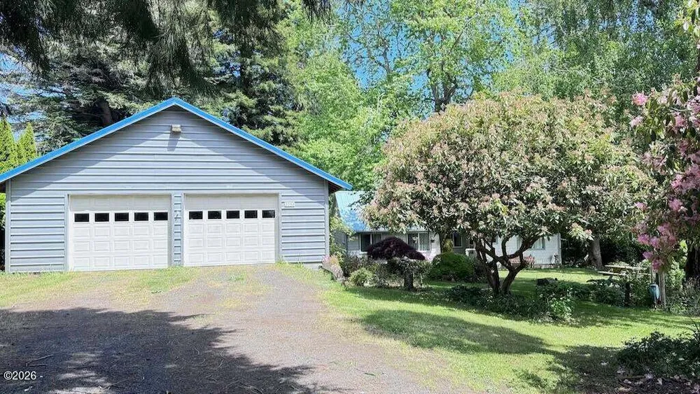 2032 SE Garden Way, Waldport, OR 97394