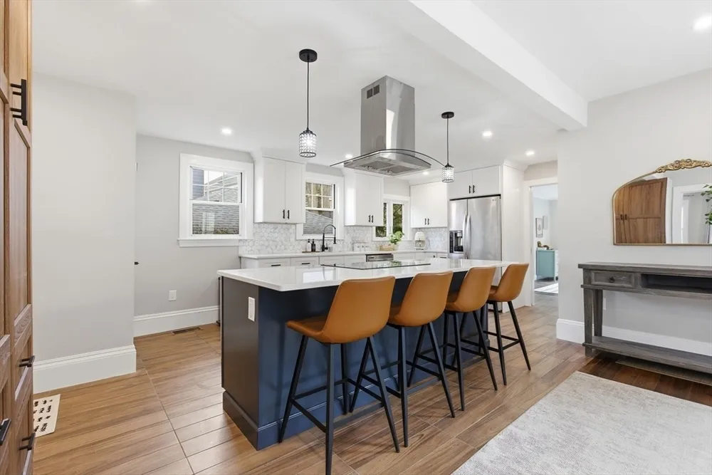 97 Trenton St, Melrose, MA 02176