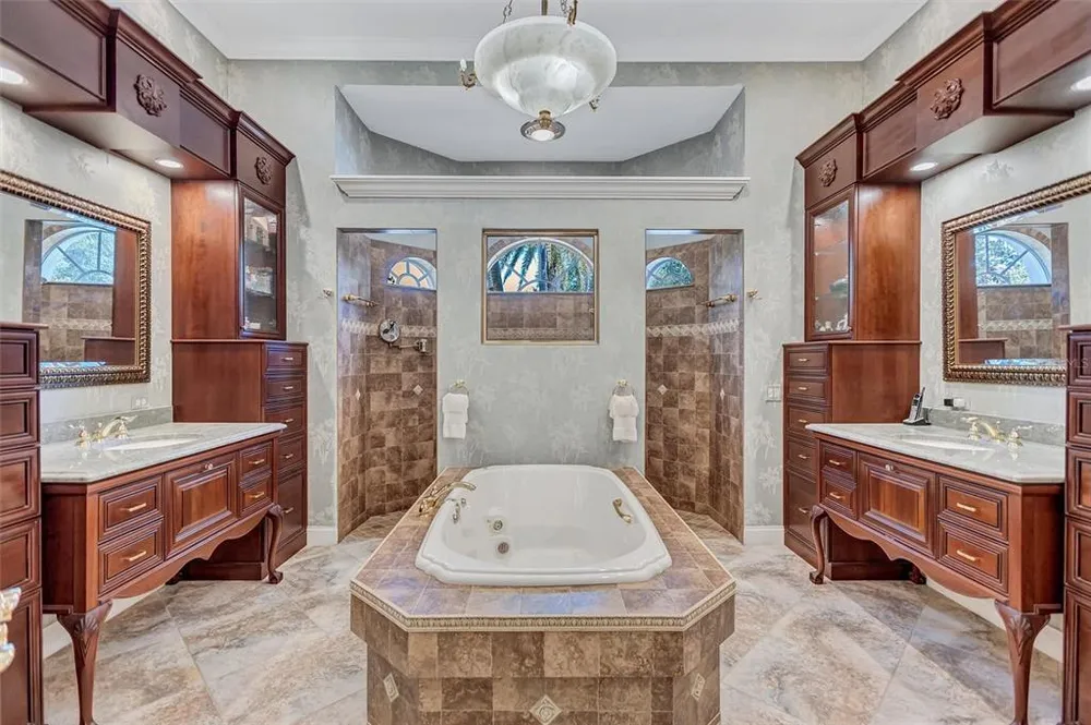 5207 Sand Lake Ct, Sarasota, FL 34238