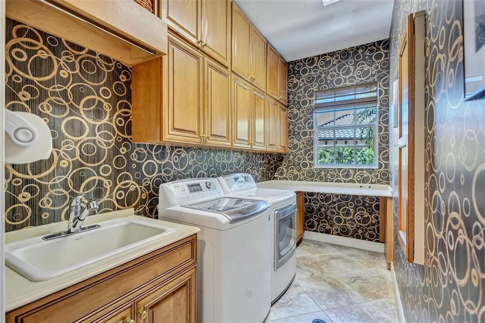 5207 Sand Lake Ct, Sarasota, FL 34238