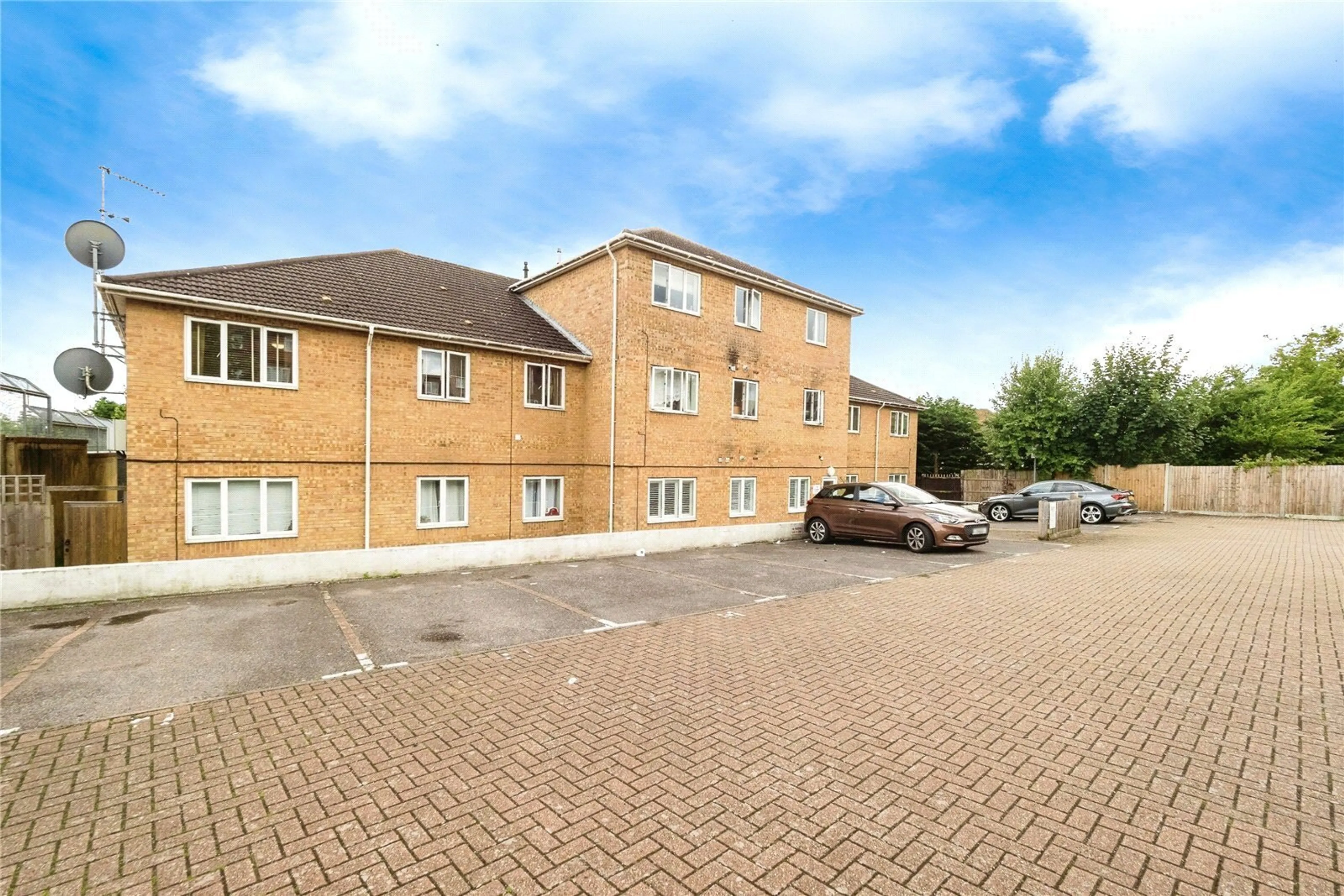 Property photo 0