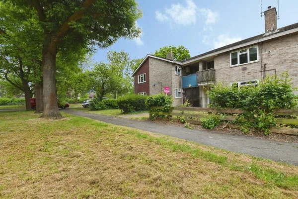Honeypot Lane, Basildon, Essex, SS14