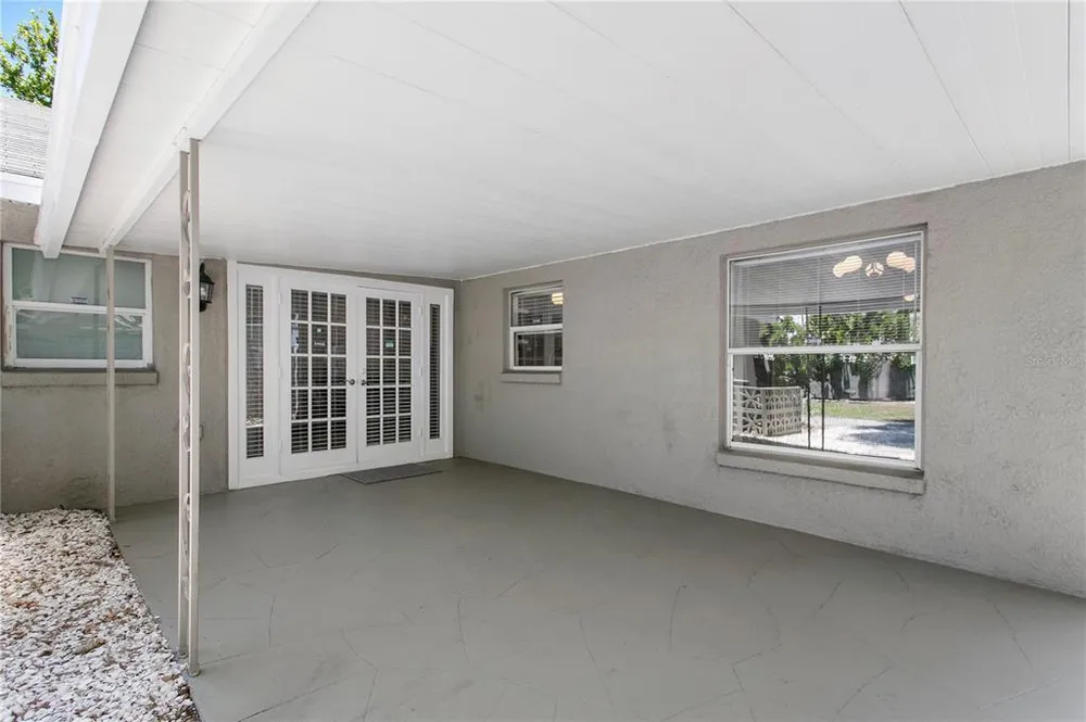 5103 W Cleveland St, Tampa, FL 33609