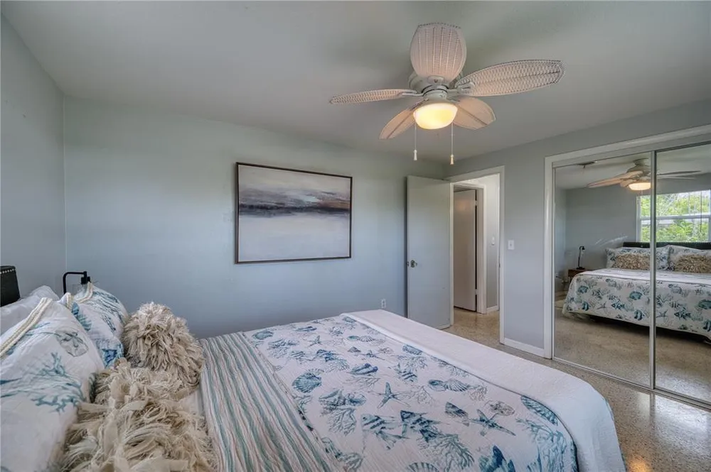 510 Dona Dr, Nokomis, FL 34275