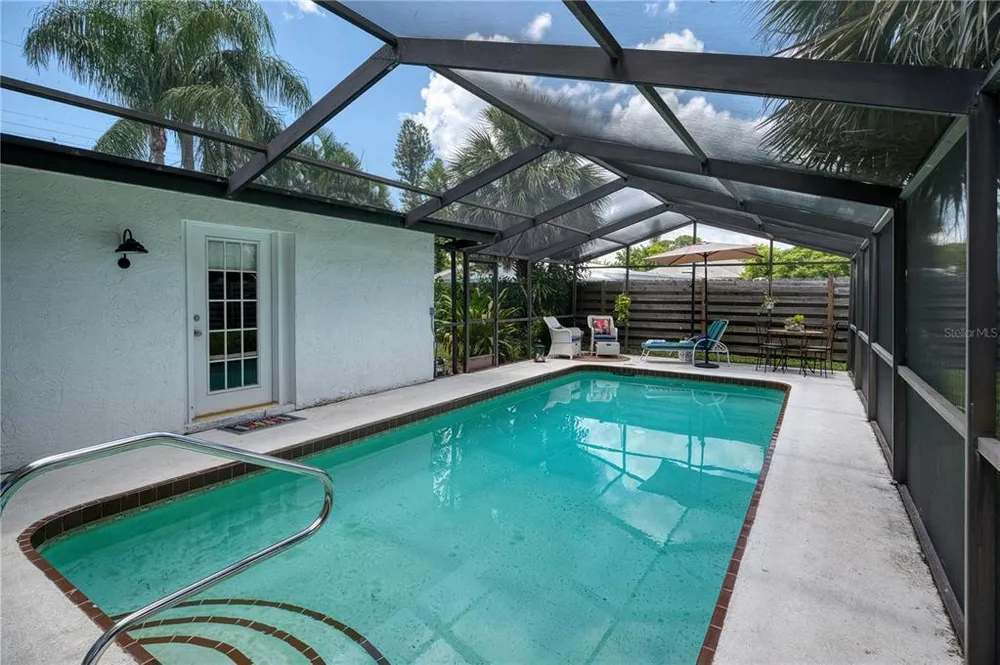 510 Dona Dr, Nokomis, FL 34275