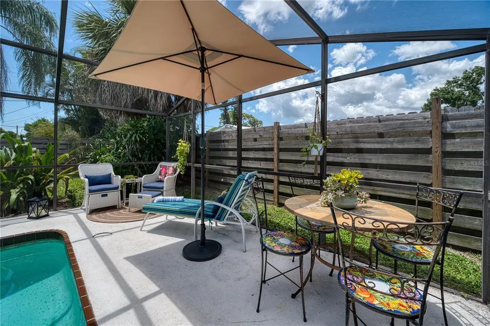 510 Dona Dr, Nokomis, FL 34275
