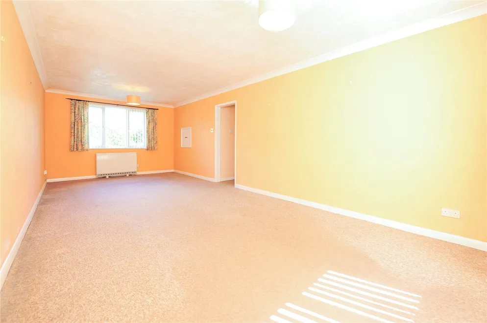 Property carousel item 12