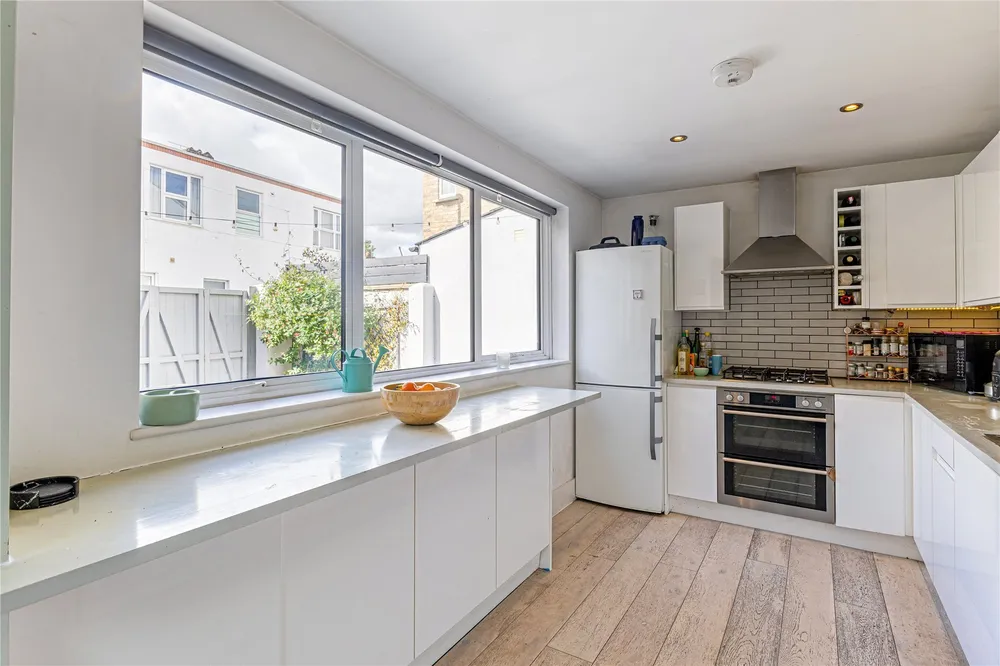 Deburgh Road, London, SW19