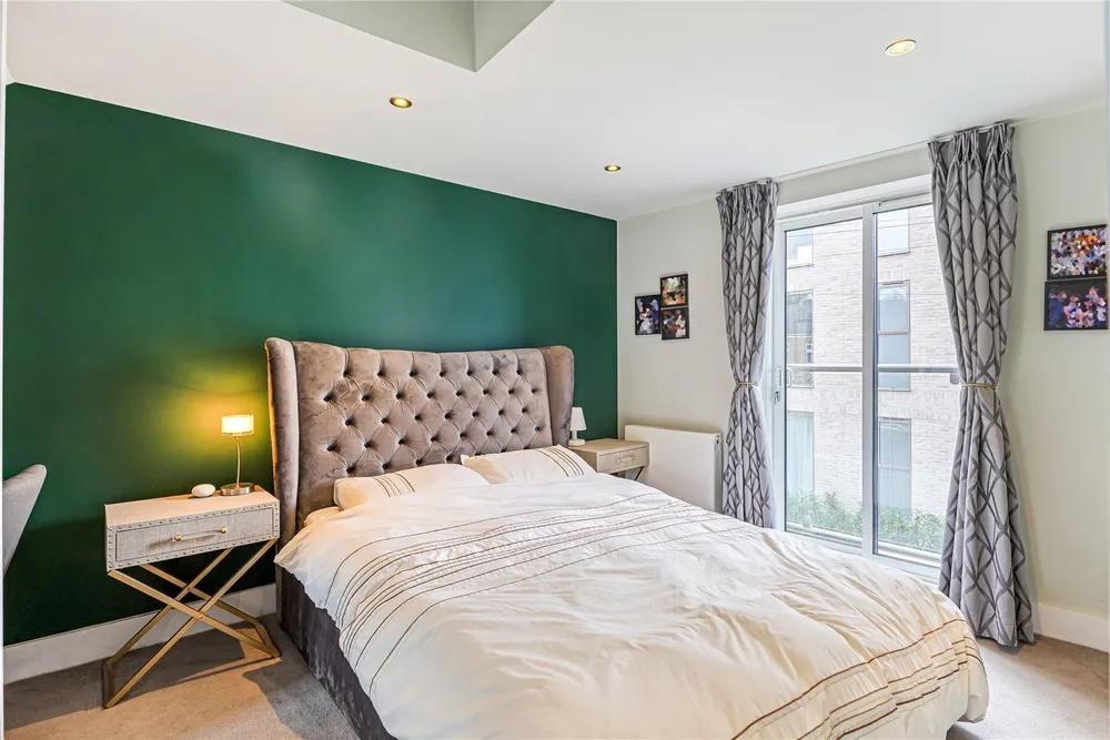 Deburgh Road, London, SW19