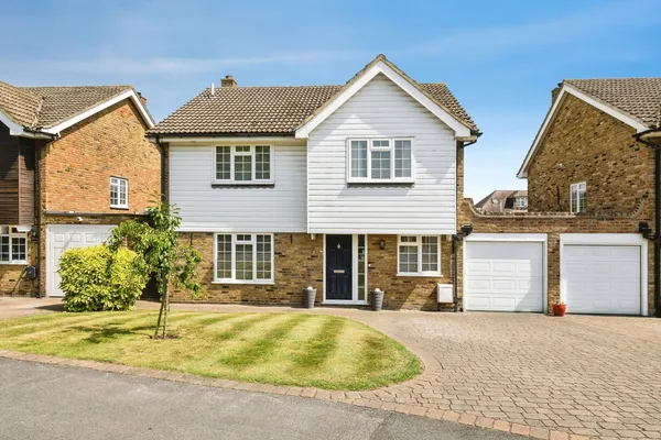 Roseacre Close, Hornchurch, RM11
