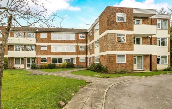 Warren Road, Guildford, Surrey, GU1