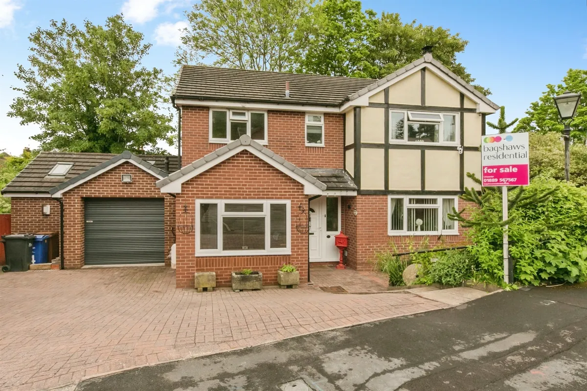 The Hollow, Uttoxeter