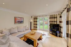 Sandelswood End, Beaconsfield, HP9 photo 6
