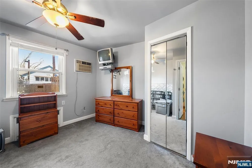 185 Larch Ave, Teaneck, NJ 07666
